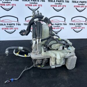 TESLA MODEL 3 Coolant Expansion Tank And Coolant Motor 1506859-00-D N221